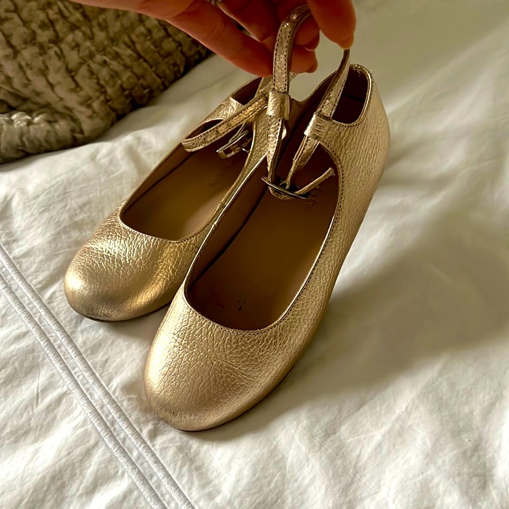 Gold Elephantito girls ballet style shoe, size 13 US, 30 EU.